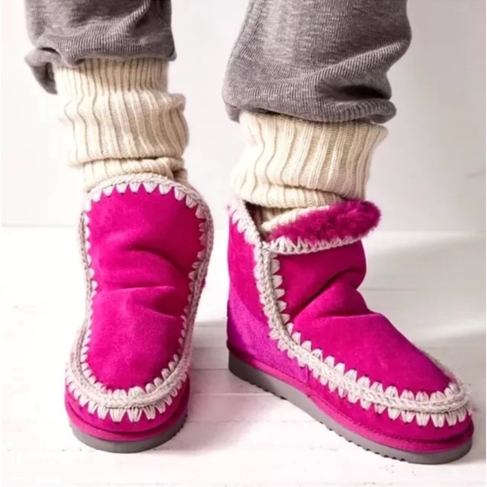 MOU Free People Glacier Pink Boots
Size 6